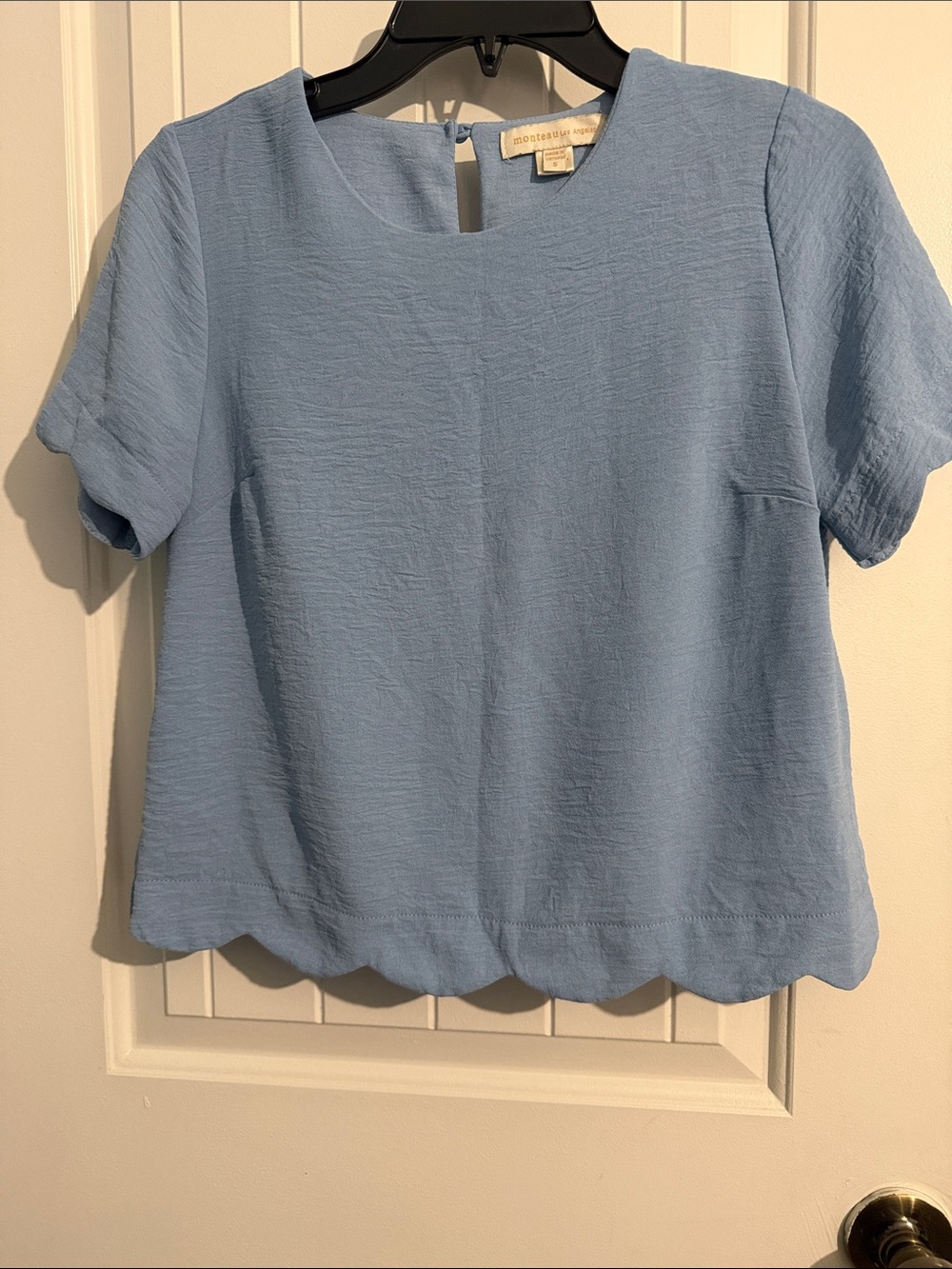 Monteau Light Blue Short Sleeve Scallop Hem Top